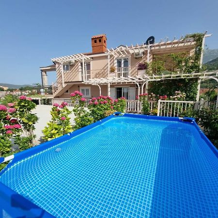 Apartments Popadic With Parking Herceg Novi Buitenkant foto
