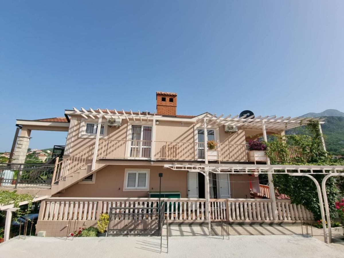 Apartments Popadic With Parking Herceg Novi Buitenkant foto