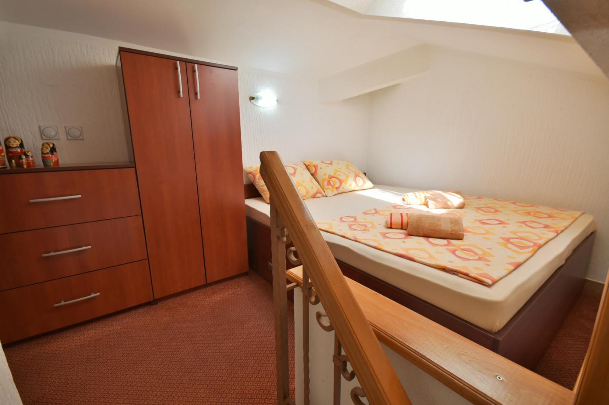 Apartments Popadic With Parking Herceg Novi Kamer foto